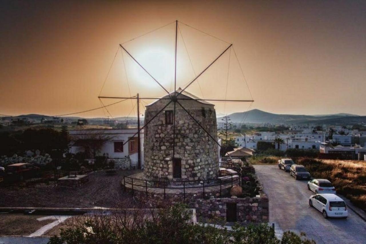 The Windmill Apartment Adamantas  ภายนอก รูปภาพ